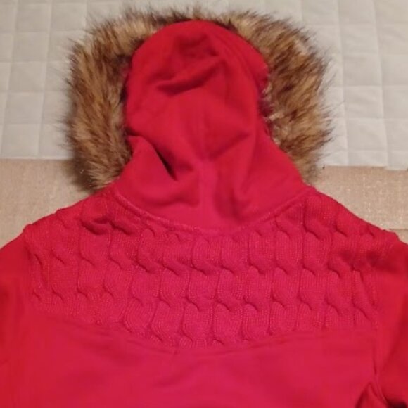 Green Tea Red jacket, size large w/removable fur trimmed hoodie & front zipper - Picture 13 of 15